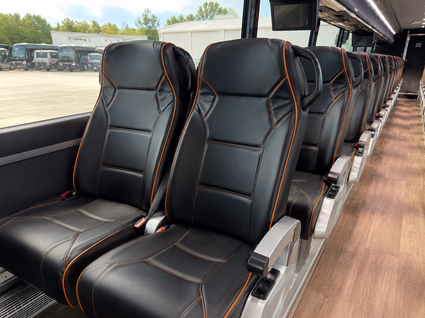 charter buses for central washington agricultural museum trips in union gap