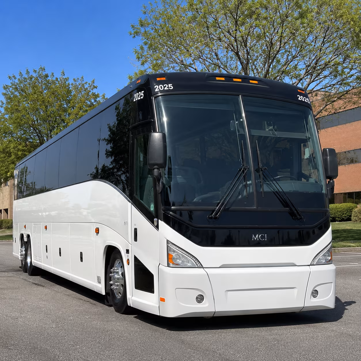 charter buses to toyota center yakima and sundome shows