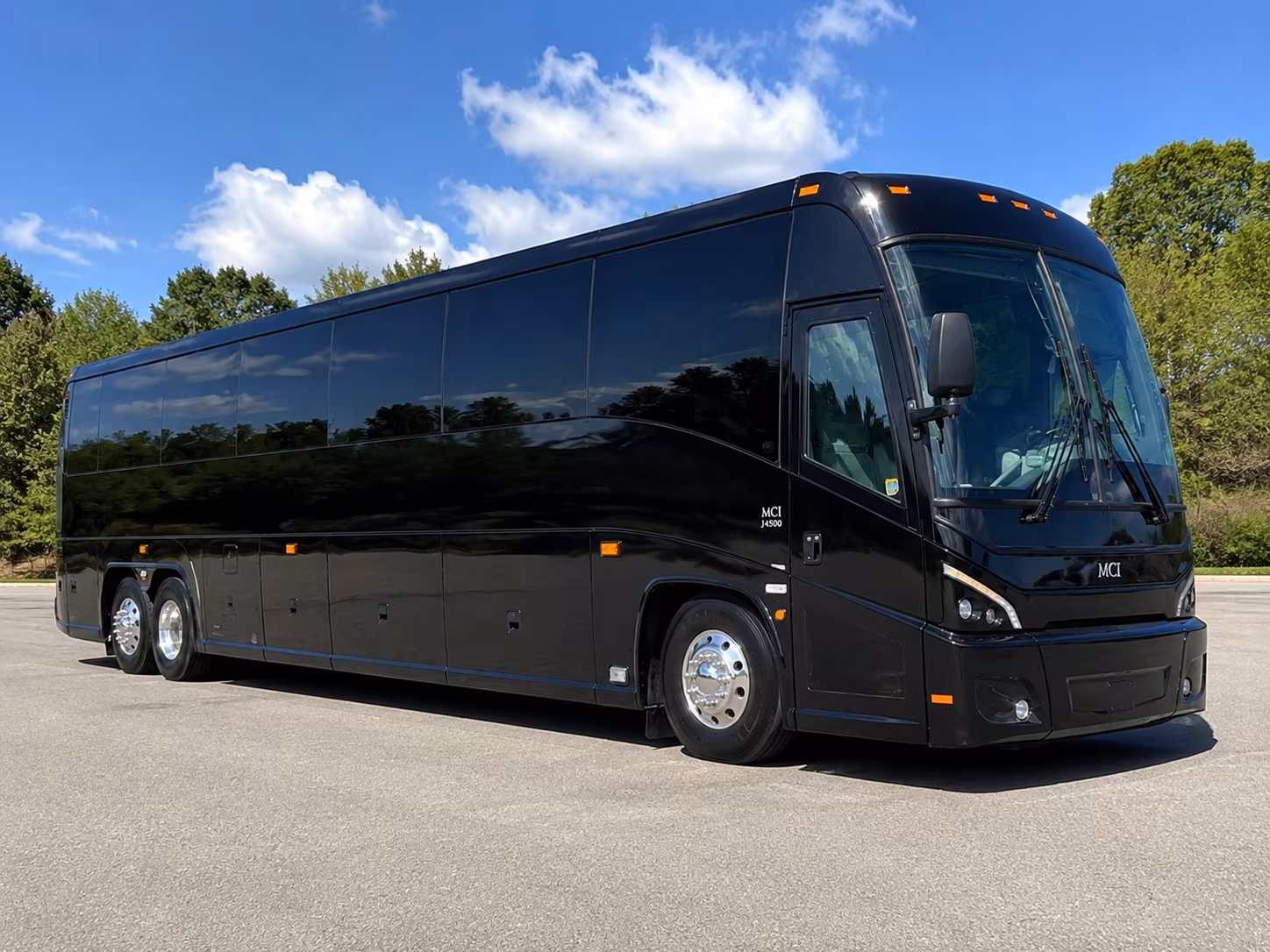 yakima charter bus rental exterior